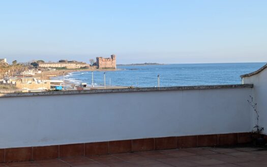 Santa Severa, vendesi porzione di quadrifamiliare vista mare