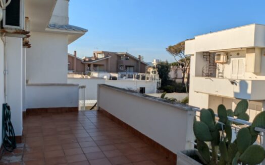 Santa Severa, vendesi porzione di quadrifamiliare vista mare