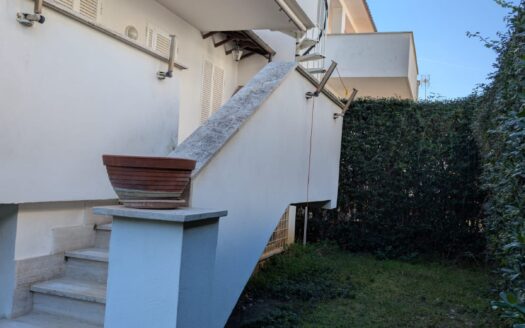 Santa Severa, vendesi porzione di quadrifamiliare vista mare