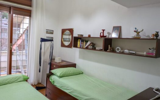Deliziosa Villetta a Schiera Angolare a Pochi Passi dal Mare – Zona Grottini