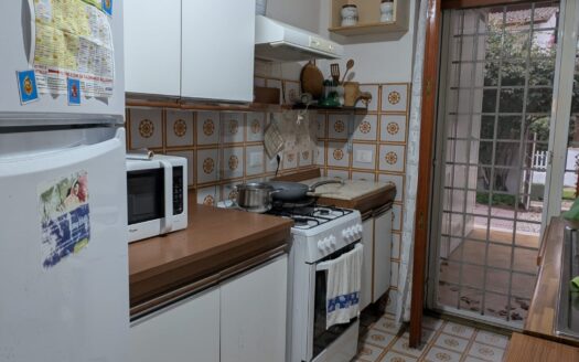 Deliziosa Villetta a Schiera Angolare a Pochi Passi dal Mare – Zona Grottini