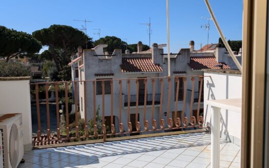 Attico con Ampio Terrazzo Panoramico – Santa Severa, a 350 mt dal mare