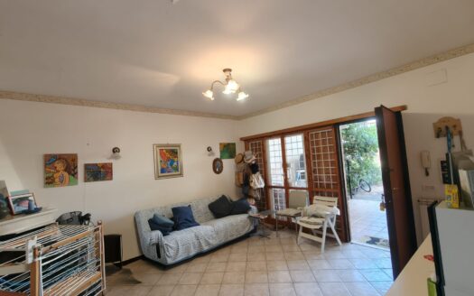 Santa Severa, vendesi villino in zona Grottini